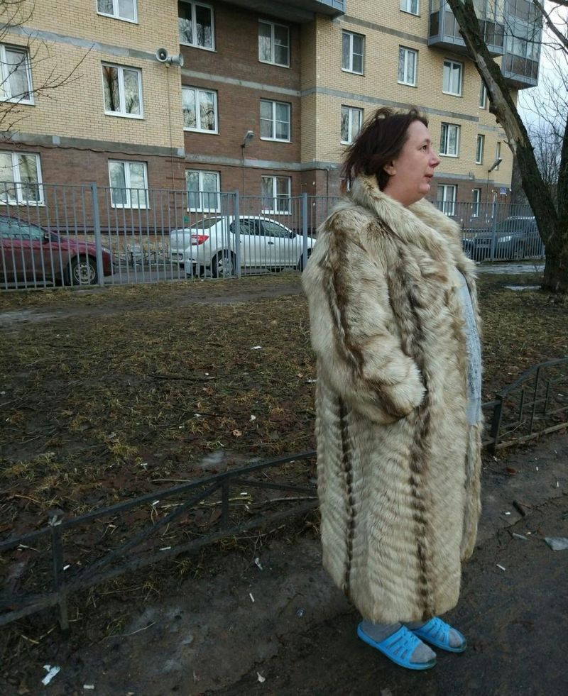Барышня без трусов, парень на каблуках и другие стиляги на питерских улицах