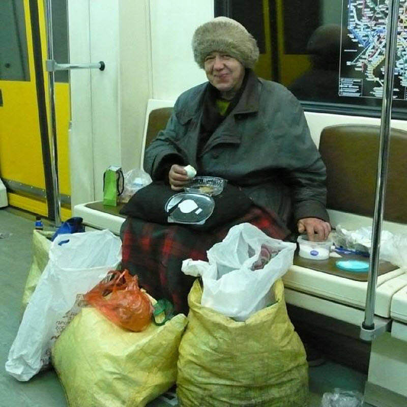 Параллельный мир. Как устроена жизнь бомжей на самом деле Параллельный мир. Как устроена жизнь бомжей на самом деле