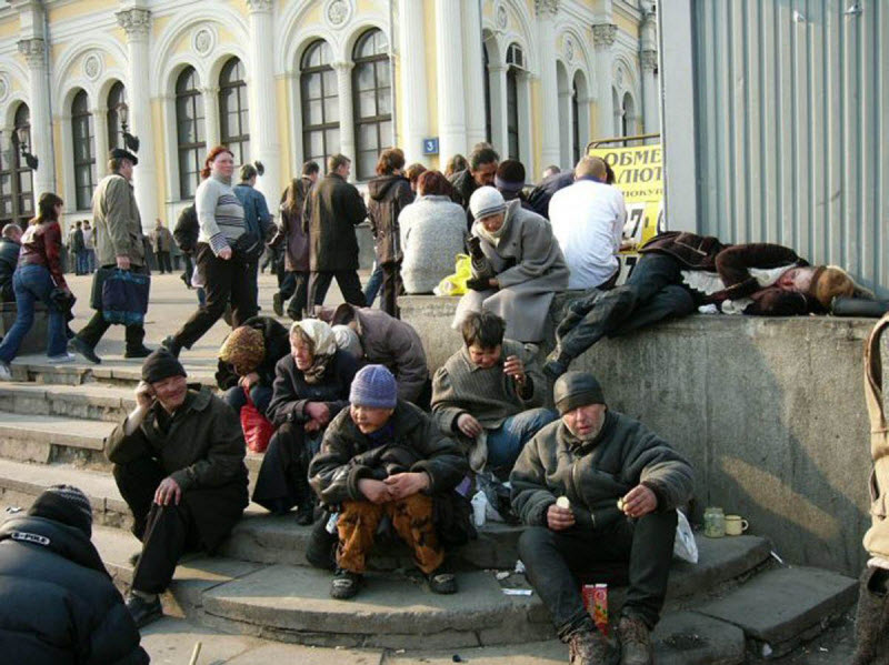 Параллельный мир. Как устроена жизнь бомжей на самом деле Параллельный мир. Как устроена жизнь бомжей на самом деле