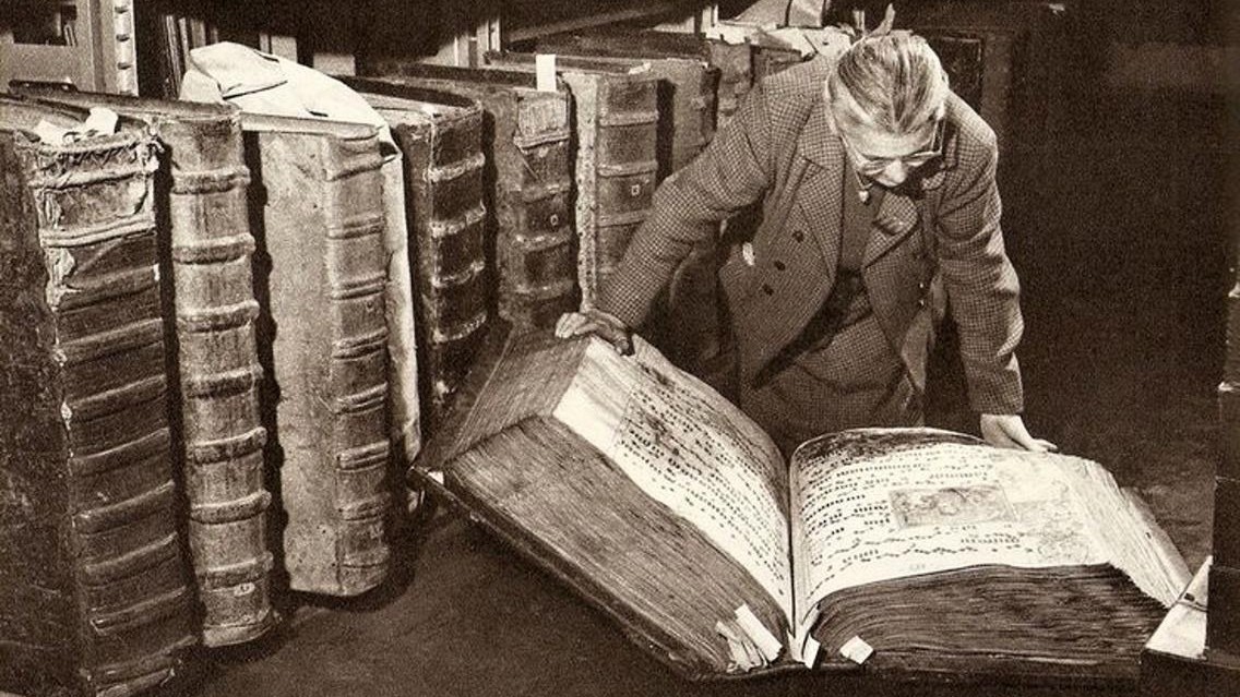 10 известных книг, которые на самом деле оказались фальшивкой 10 известных книг, которые на самом деле оказались фальшивкой