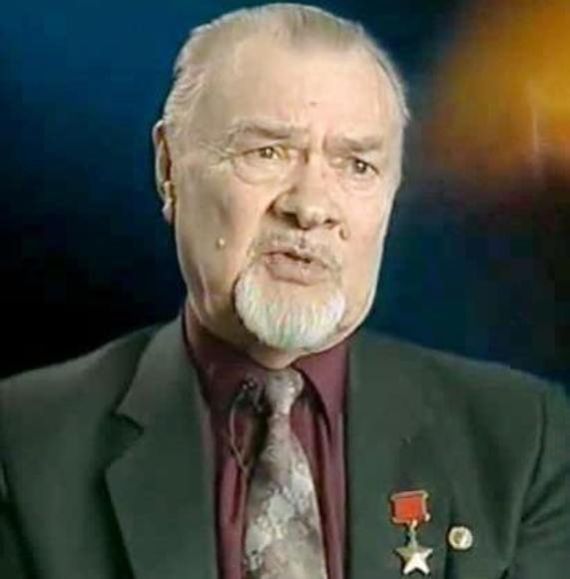 Подвиг советского артиллериста, подбившего в одиночку 8 танков Подвиг советского артиллериста, подбившего в одиночку 8 танков