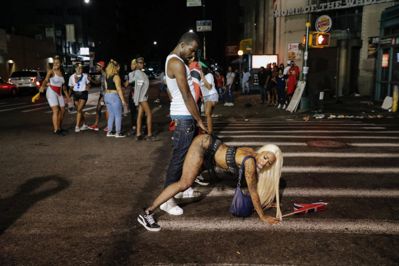 Ежегодный J'Ouvert Festival в Бруклине
