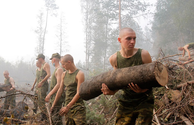 Российские военные Российские военные