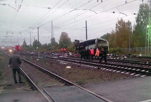 Под Владимиром поезд столкнулся с автобусом