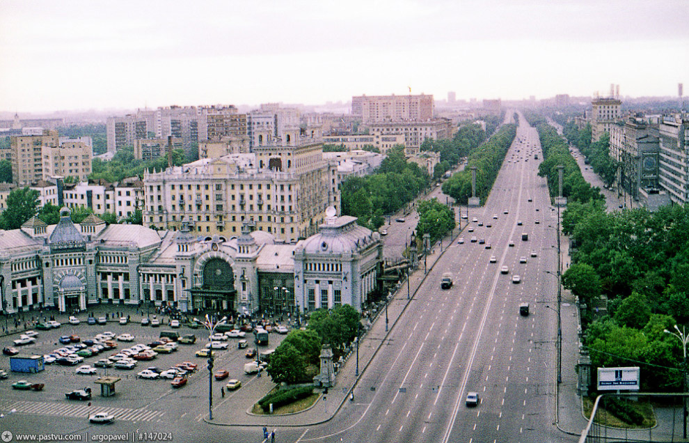 Прогулка по Москве 1990 года Прогулка по Москве 1990 года