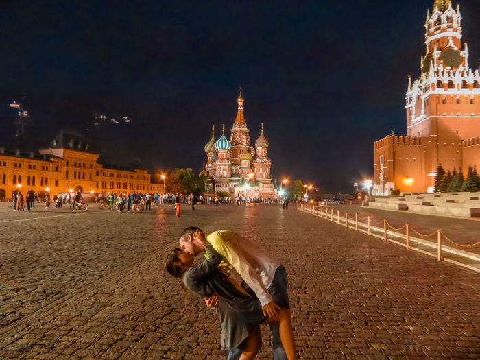Эта пара влюбленных победила расстояние в 7000 километров Эта пара влюбленных победила расстояние в 7000 километров