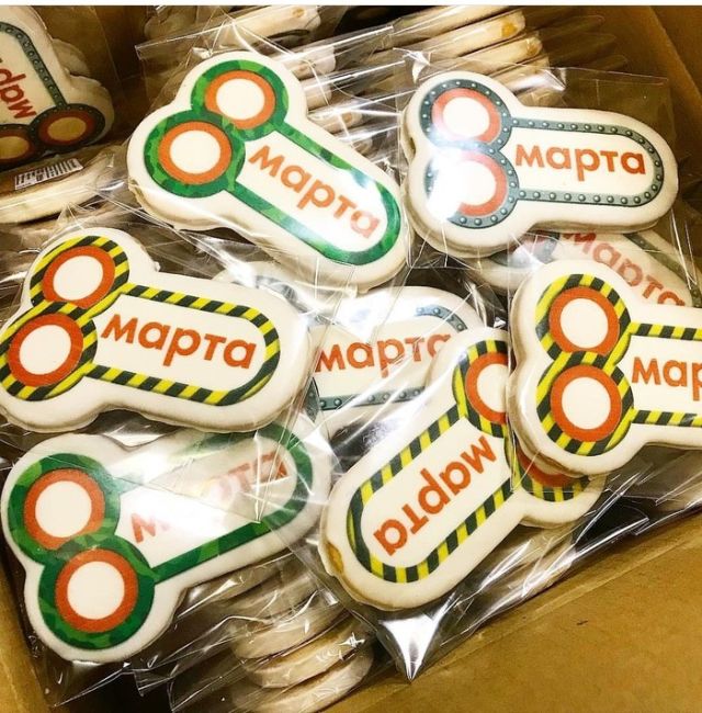 Выжить любой ценой: мужчины, женщины и 8-е марта
