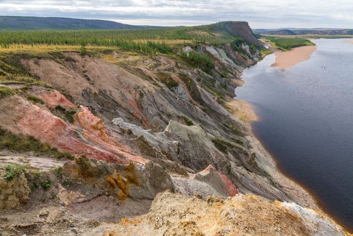 Экскурсия по попигайскому метеоритному кратеру Экскурсия по попигайскому метеоритному кратеру