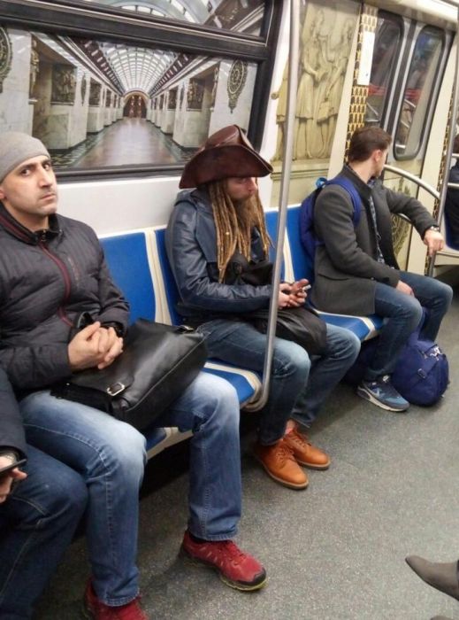Необычные пассажиры российского метро