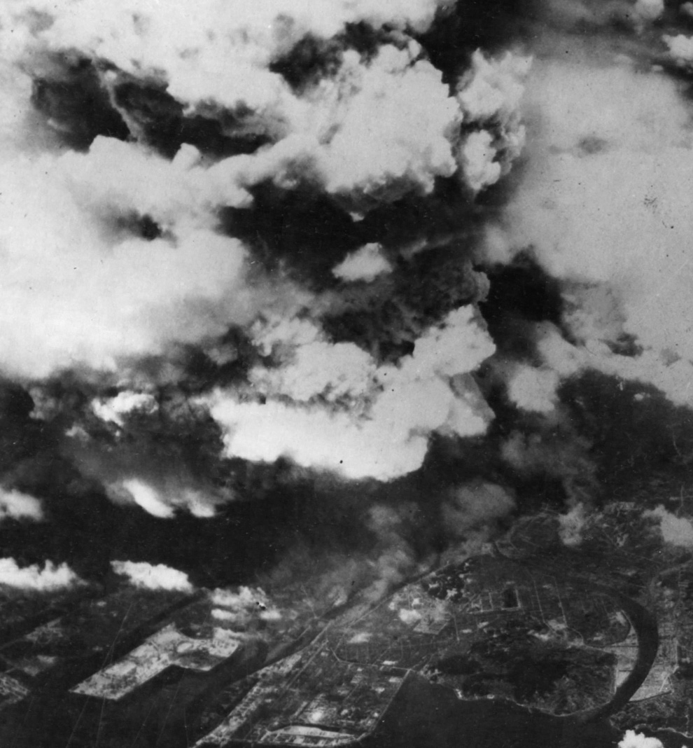 Устрашающие исторические снимки о Хиросиме Устрашающие исторические снимки о Хиросиме