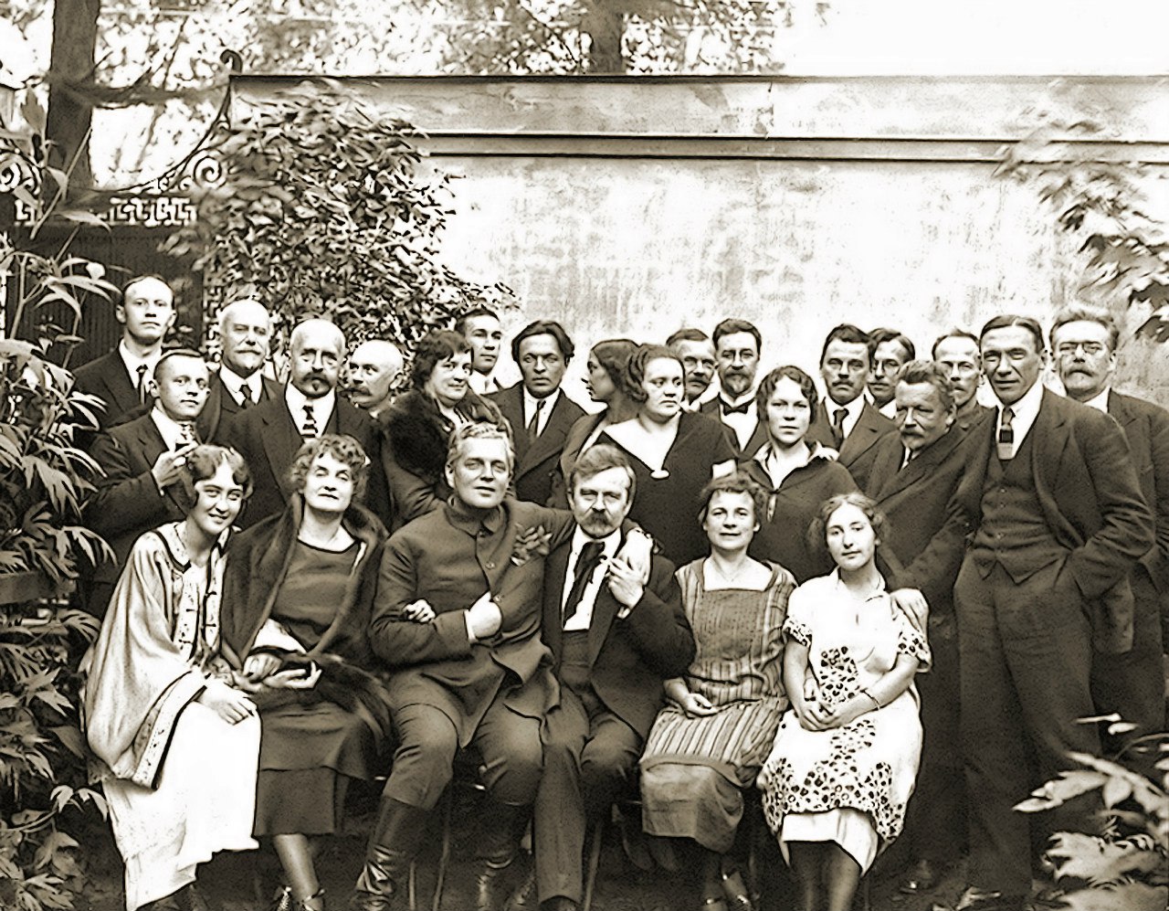Исторические кадры Петрограда в 1921-1923 годах Исторические кадры Петрограда в 1921-1923 годах