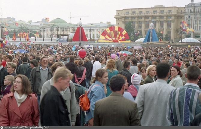 Как Москва отмечала 850 лет Как Москва отмечала 850 лет