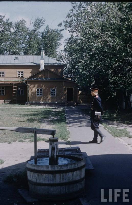 Цветные фотографии России от Москвы до Астрахани 1958 года (33 фото) Цветные фотографии России от Москвы до Астрахани 1958 года (33 фото)
