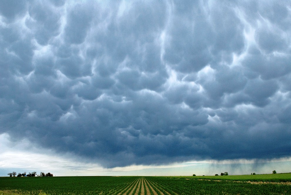 Поразительные облака Mammatus Поразительные облака Mammatus