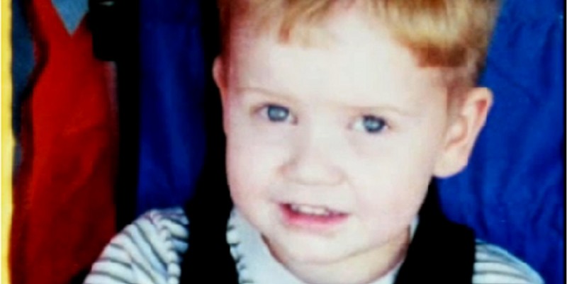 5-летний мальчик едва не погиб, запутавшись в жалюзи 5-летний мальчик едва не погиб, запутавшись в жалюзи