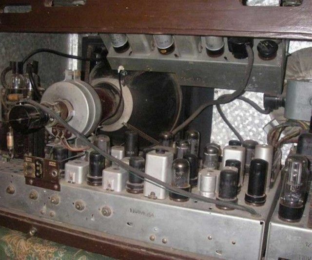 Реставрация старого телевизора «Ленинград Т-2»