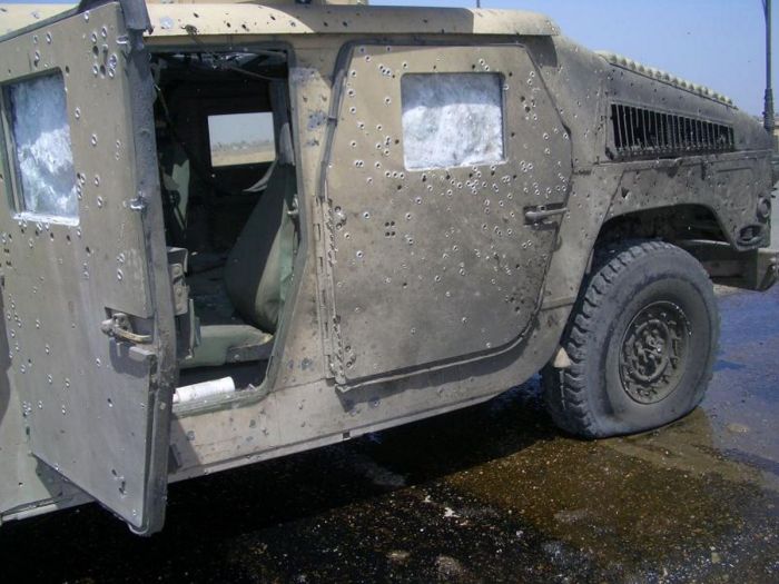 Армейский внедорожник HMMWV, спасший свой экипаж