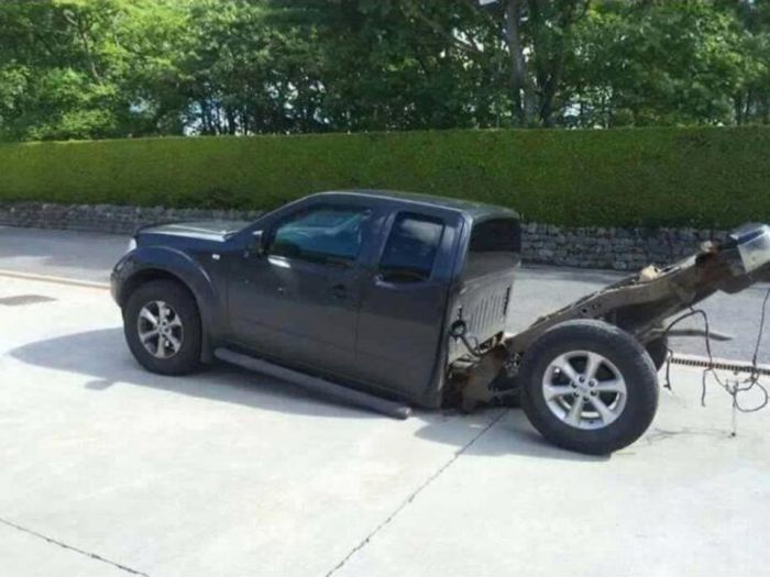 Британцы требуют отзыва ломающегося пополам пикапа Nissan Navara