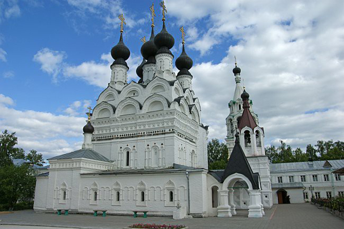 Самые красивые храмы России Самые красивые храмы России