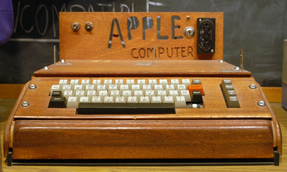 40 лет со дня основания Apple 40 лет со дня основания Apple