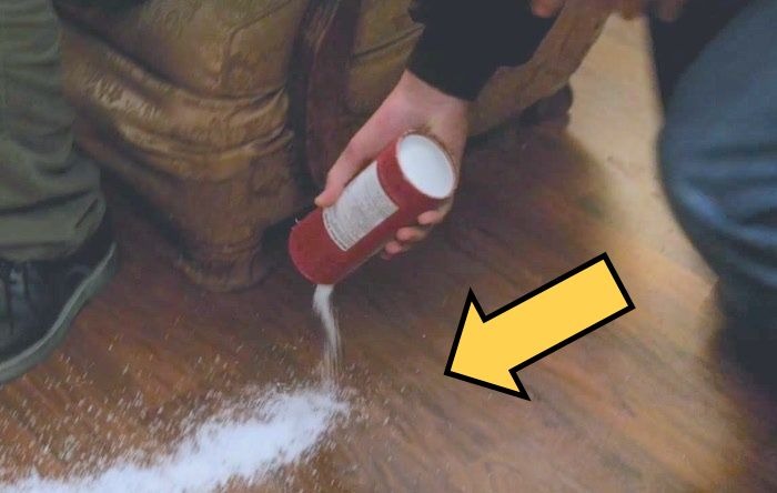 Зачем некоторые люди рассыпают соль на пороге? Зачем некоторые люди рассыпают соль на пороге?