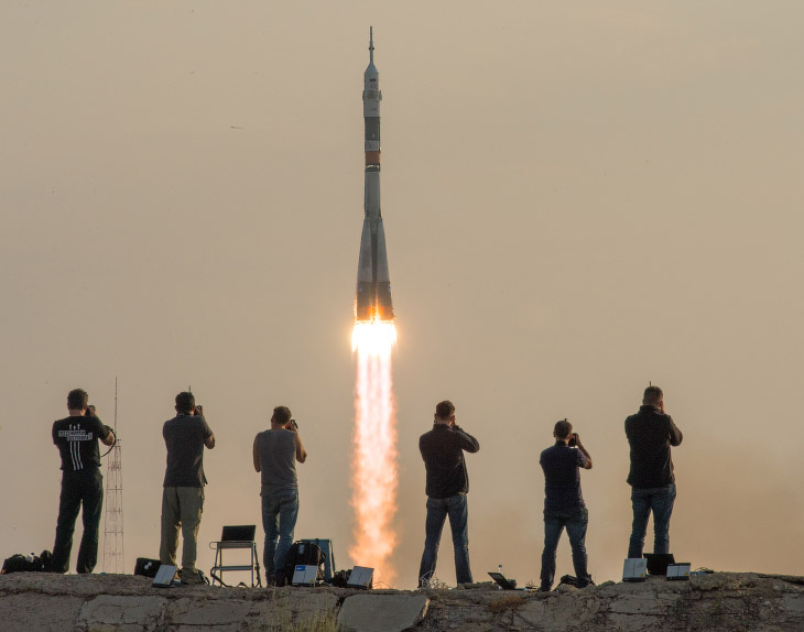 Старт космического корабля «Союз МС» Старт космического корабля «Союз МС»