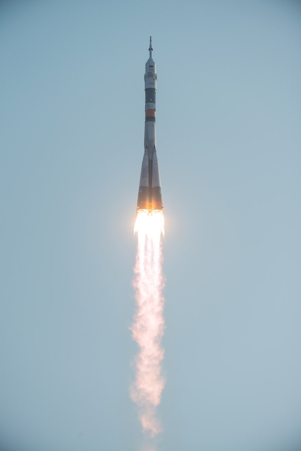 Старт космического корабля «Союз МС» Старт космического корабля «Союз МС»