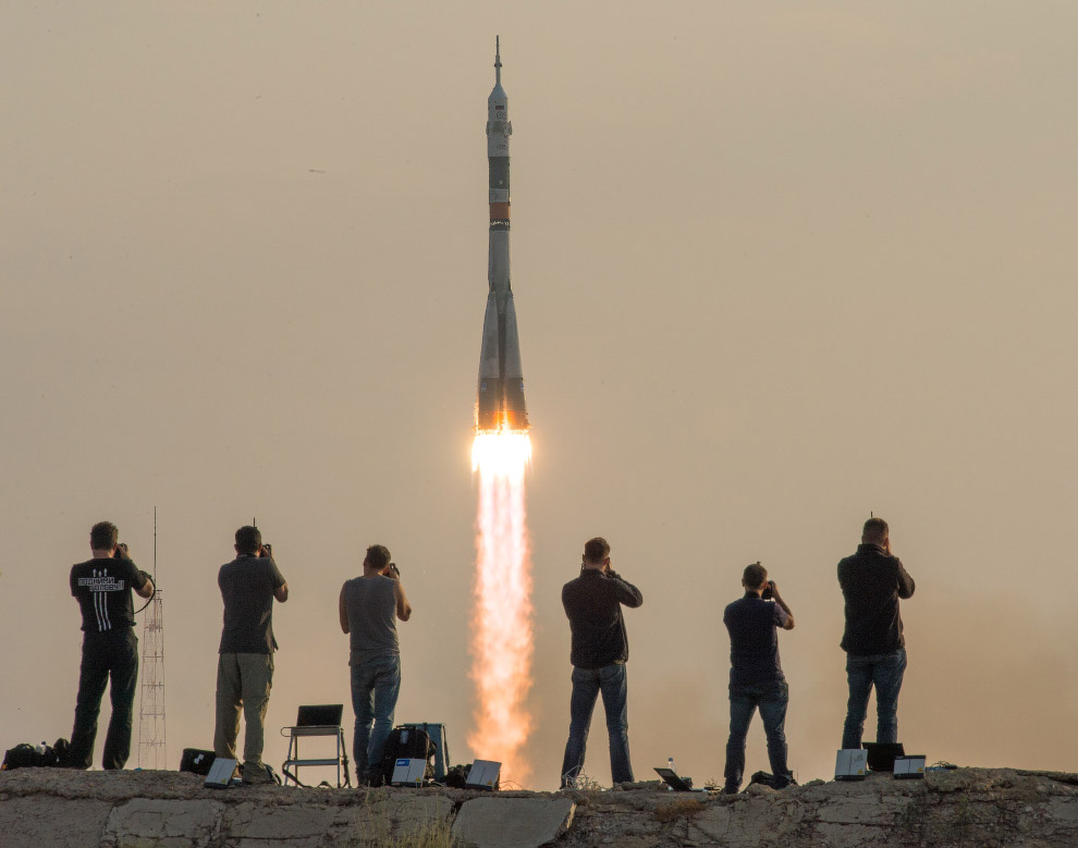 Старт космического корабля «Союз МС» Старт космического корабля «Союз МС»