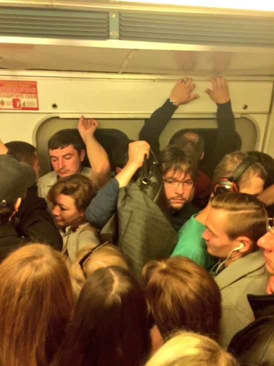 Пожар на станции метро «Выхино» стал причиной транспортного коллапса в Москве