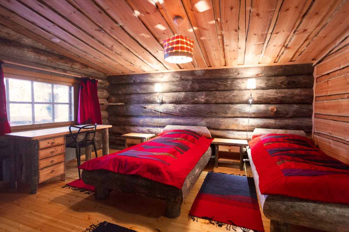 Поразительный финский отель Kakslauttanen