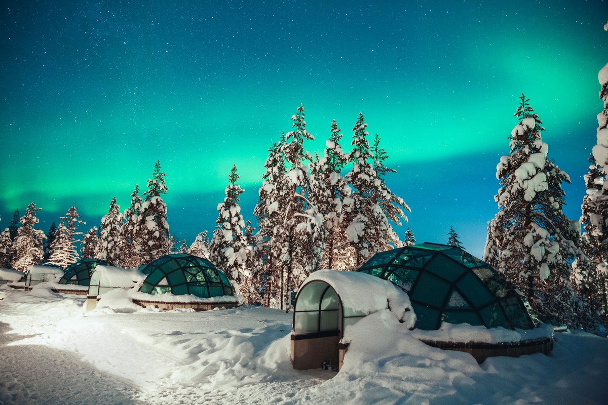 Поразительный финский отель Kakslauttanen