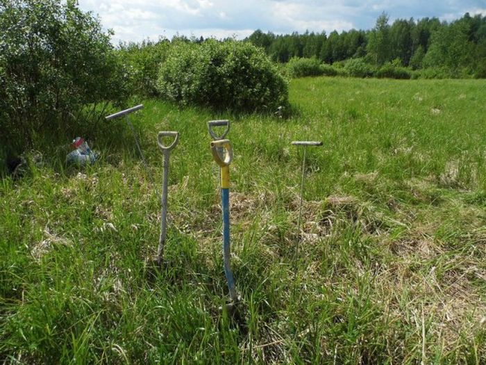 Раскопки немецкого блиндажа в Ленинградской области Раскопки немецкого блиндажа в Ленинградской области