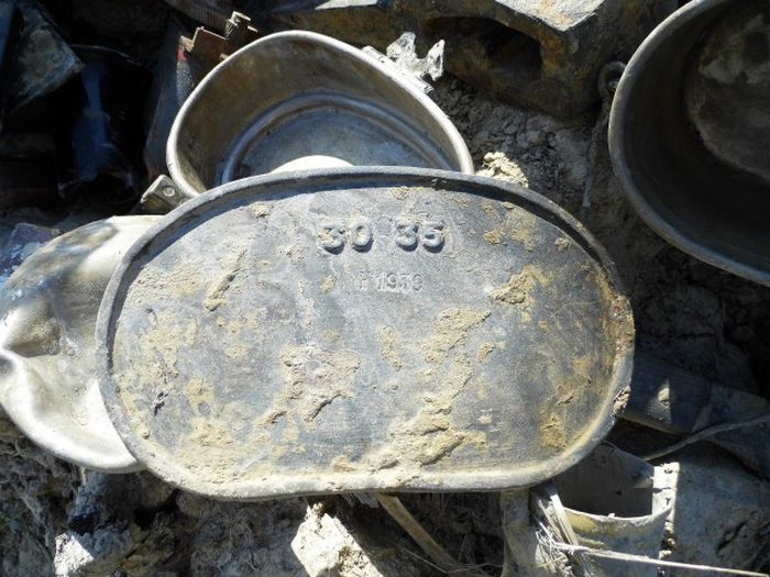 Раскопки немецкого блиндажа в Ленинградской области Раскопки немецкого блиндажа в Ленинградской области