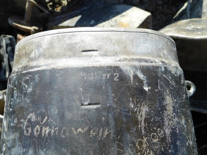 Раскопки немецкого блиндажа в Ленинградской области Раскопки немецкого блиндажа в Ленинградской области