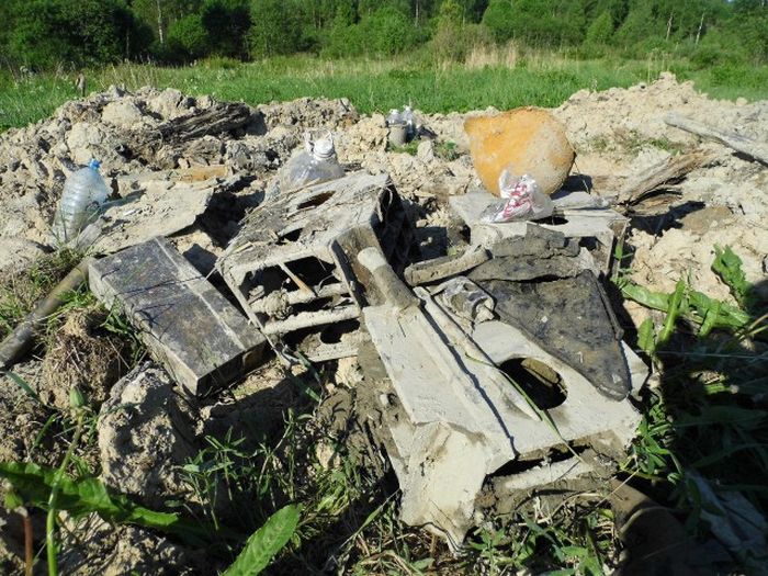 Раскопки немецкого блиндажа в Ленинградской области Раскопки немецкого блиндажа в Ленинградской области