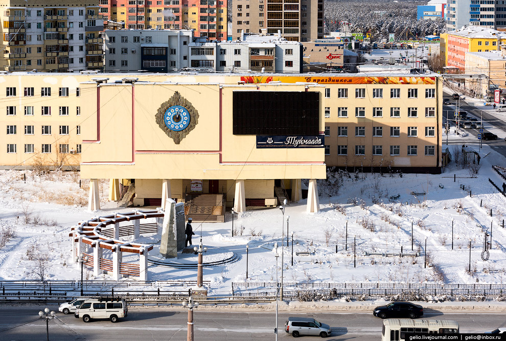 Один из самых «холодных» городов Земли с высоты Один из самых «холодных» городов Земли с высоты
