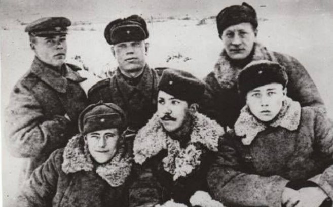 «Почти серьёзно». Из воспоминаний Юрия Никулина о жизни и о войне «Почти серьёзно». Из воспоминаний Юрия Никулина о жизни и о войне