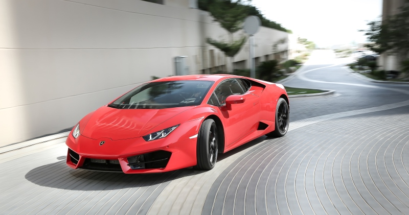 Турист из Британии в Дубае арендовал Lamborghini и за три часа накатал штрафов на стоимость нового BMW Турист из Британии в Дубае арендовал Lamborghini и за три часа накатал штрафов на стоимость нового BMW