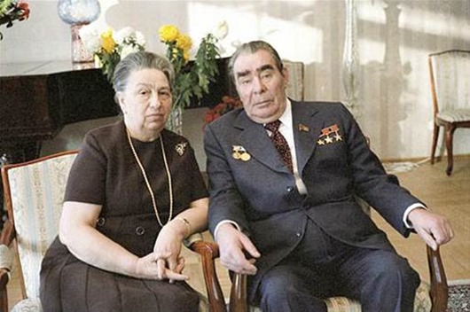 Тайны из жизни законных супруг вождей Тайны из жизни законных супруг вождей