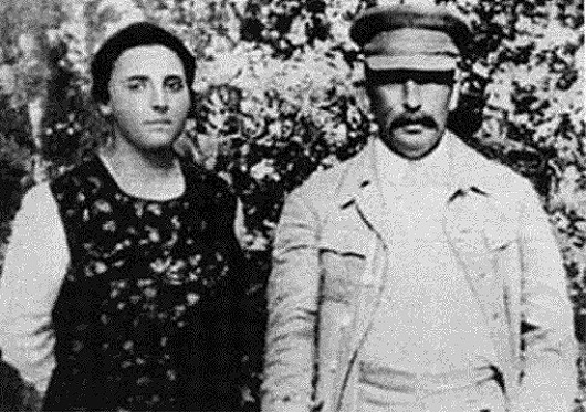 Тайны из жизни законных супруг вождей Тайны из жизни законных супруг вождей