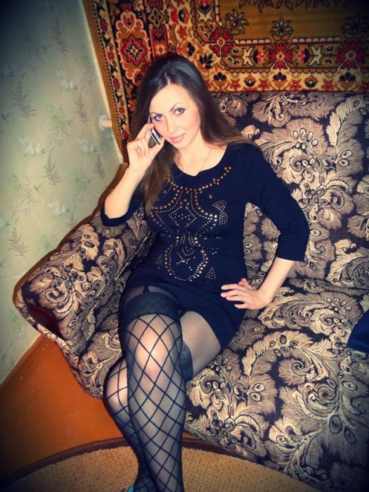 Домашние фото любительниц ковров