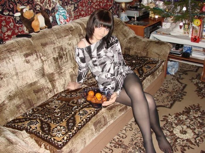 Домашние фото любительниц ковров