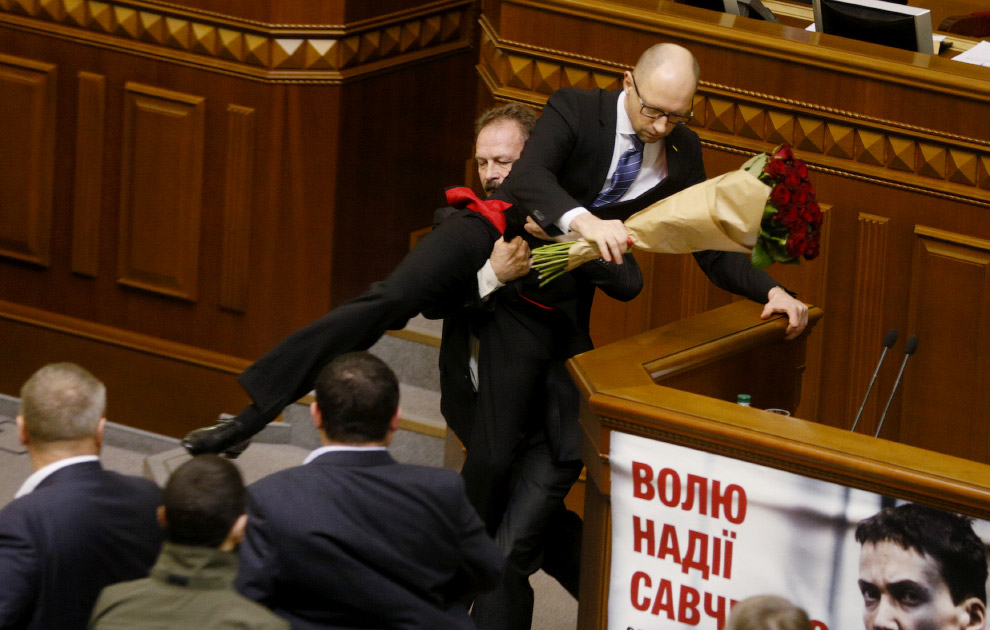 Бои в Верховной Раде Украины Бои в Верховной Раде Украины