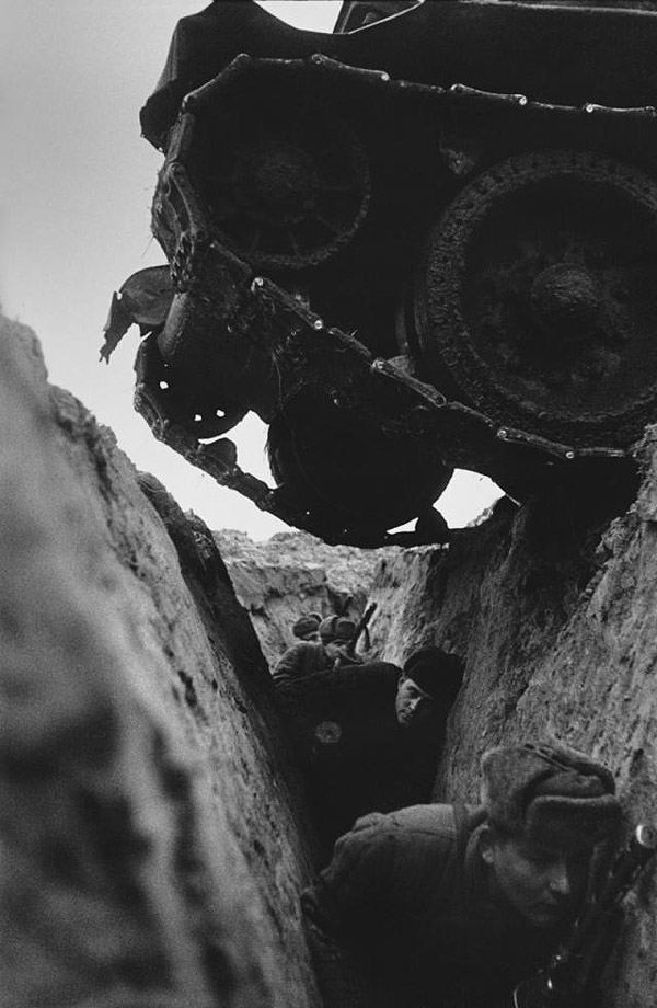 Советская эпоха в знаковых фотографиях Маркова-Гринберга Советская эпоха в знаковых фотографиях Маркова-Гринберга