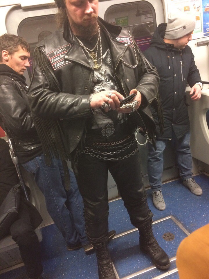 Модники из российского метрополитена