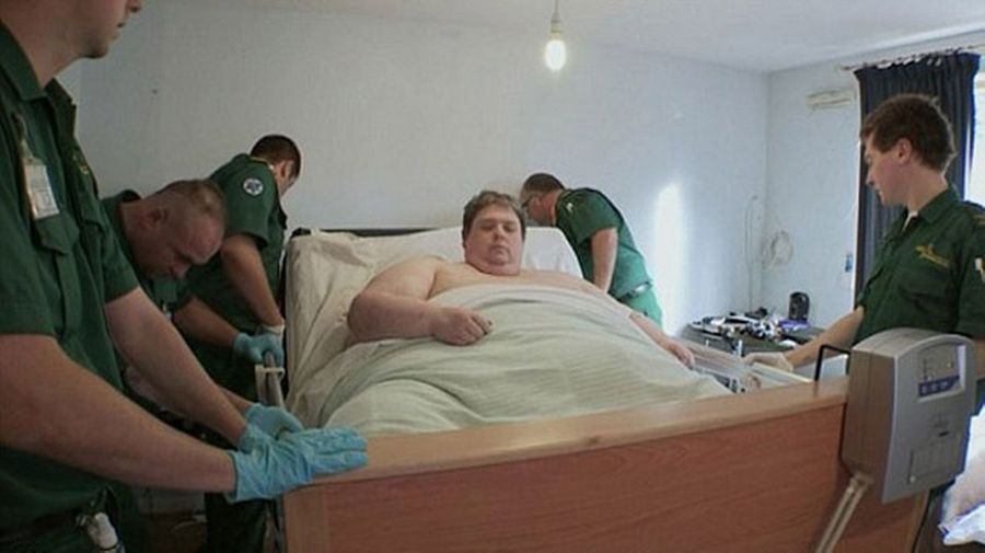 В Англии скончался самый толстый в мире человек
