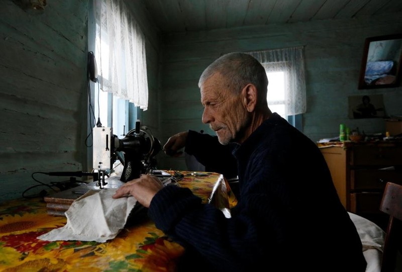 Все ушли, а он остался. 17 фото последнего жителя деревушки со 150-летней историей Все ушли, а он остался. 17 фото последнего жителя деревушки со 150-летней историей