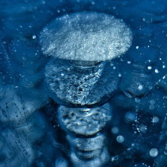 Замерзшая вода