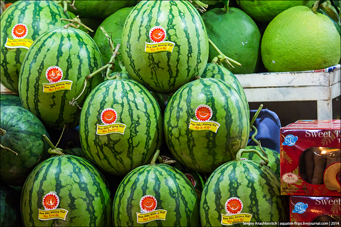 Прогулка по продуктовому рыноку Сайгона