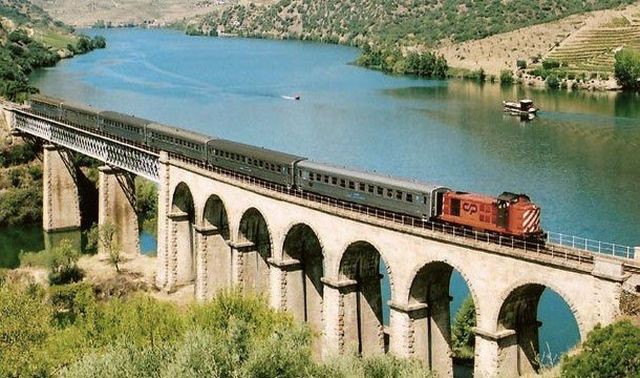 Захватывающие дух маршруты путешествий на поездах Захватывающие дух маршруты путешествий на поездах